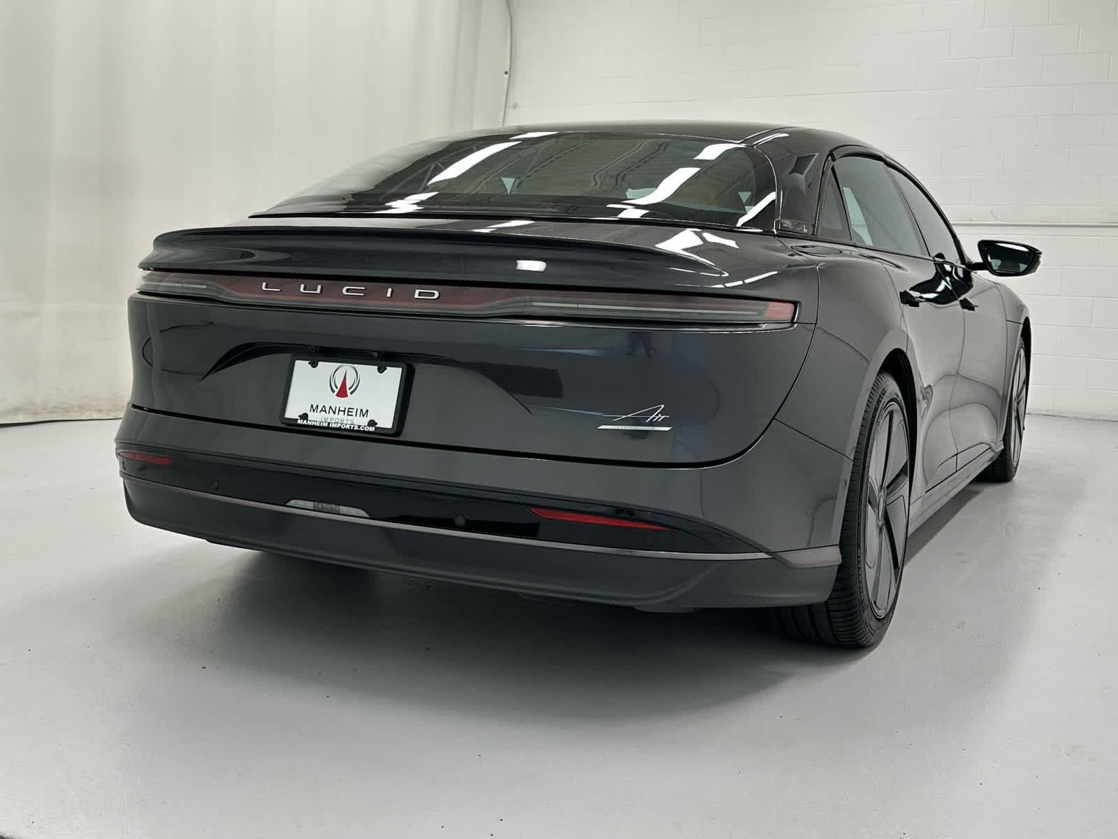 Used 2024 Lucid Air Touring AWD/4WD image 6