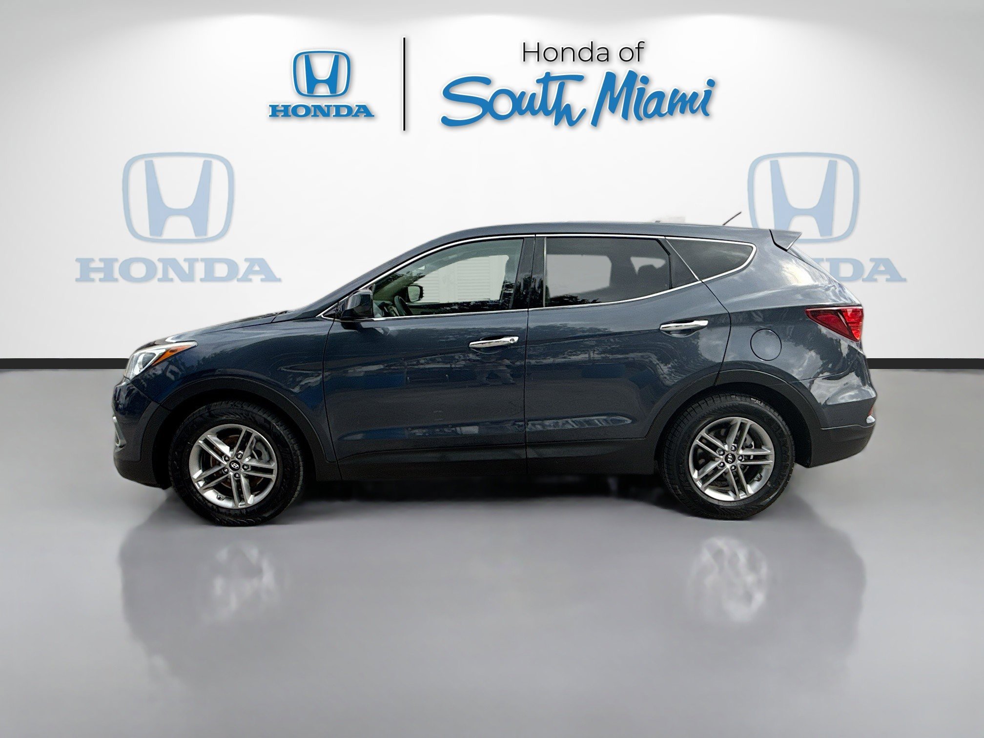 Used 2018 Hyundai Santa Fe Sport image 4