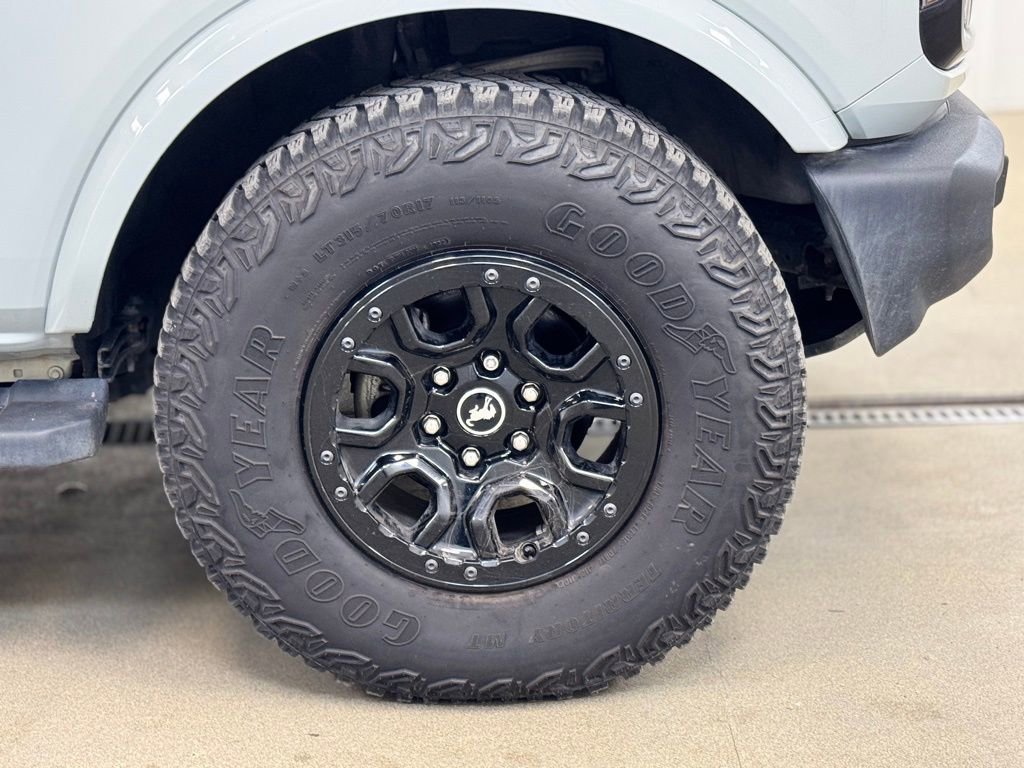 Used 2022 Ford Bronco Outer Banks image 4