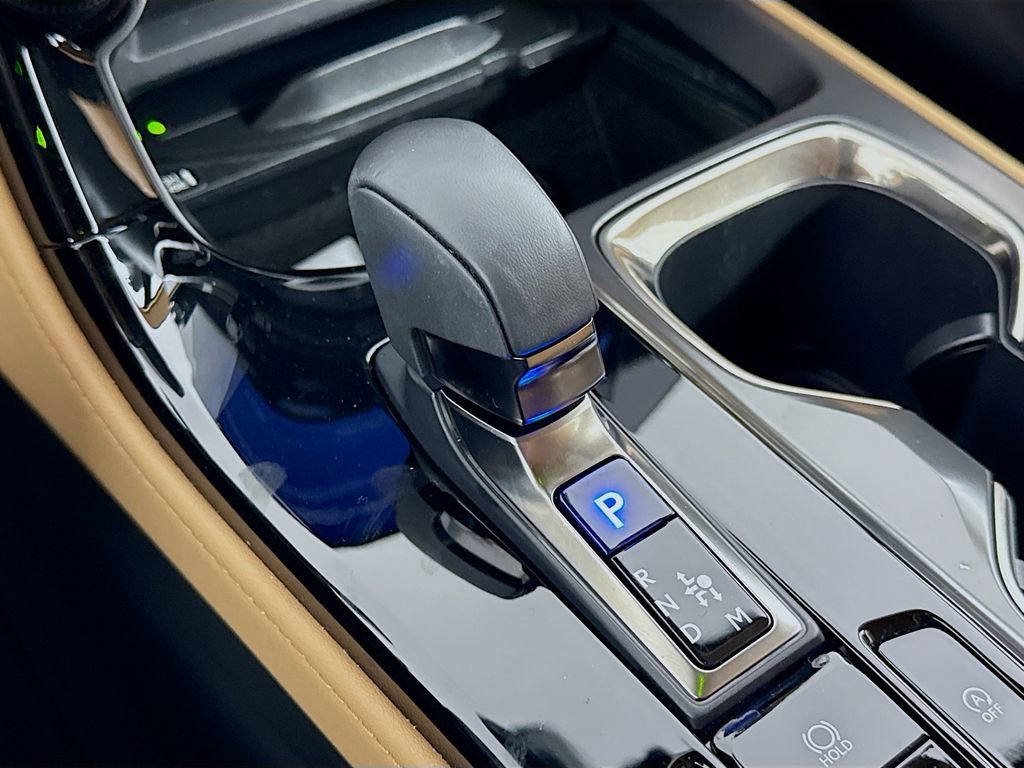 Used 2025 Lexus NX 250 FWD w/ Premium Package image 17