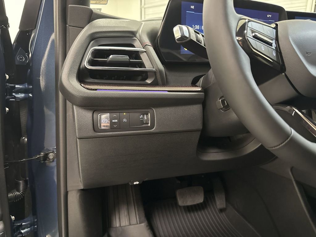 New 2026 Chevrolet Traverse RS w/ LPO, Floor Liner Package image 18