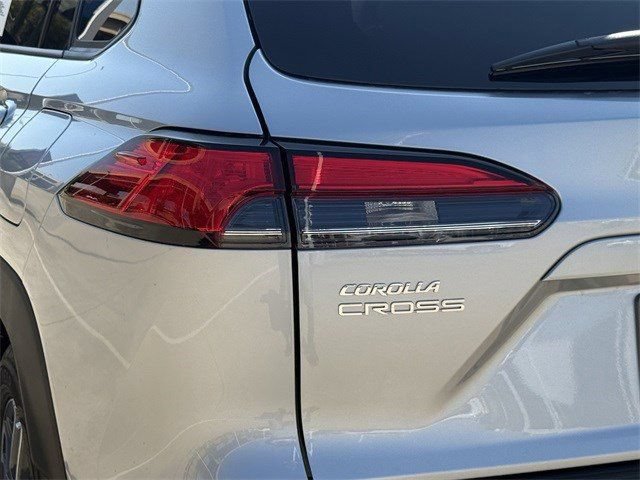 New 2026 Toyota Corolla Cross XLE w/ Convenience Package FWD image 6