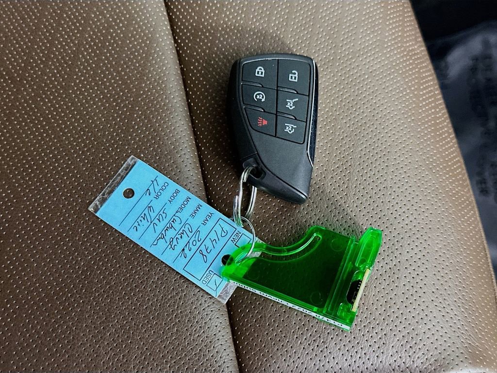 Used 2022 Chevrolet Suburban High Country image 38