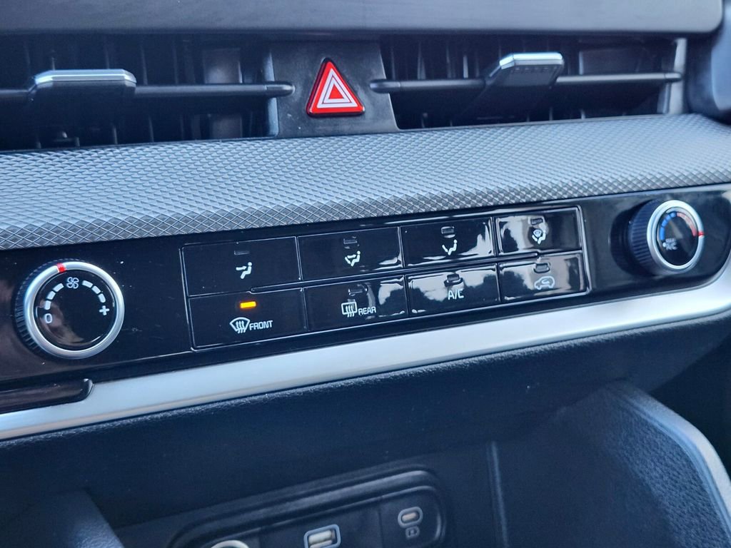 Certified 2023 Kia Sportage LX image 21