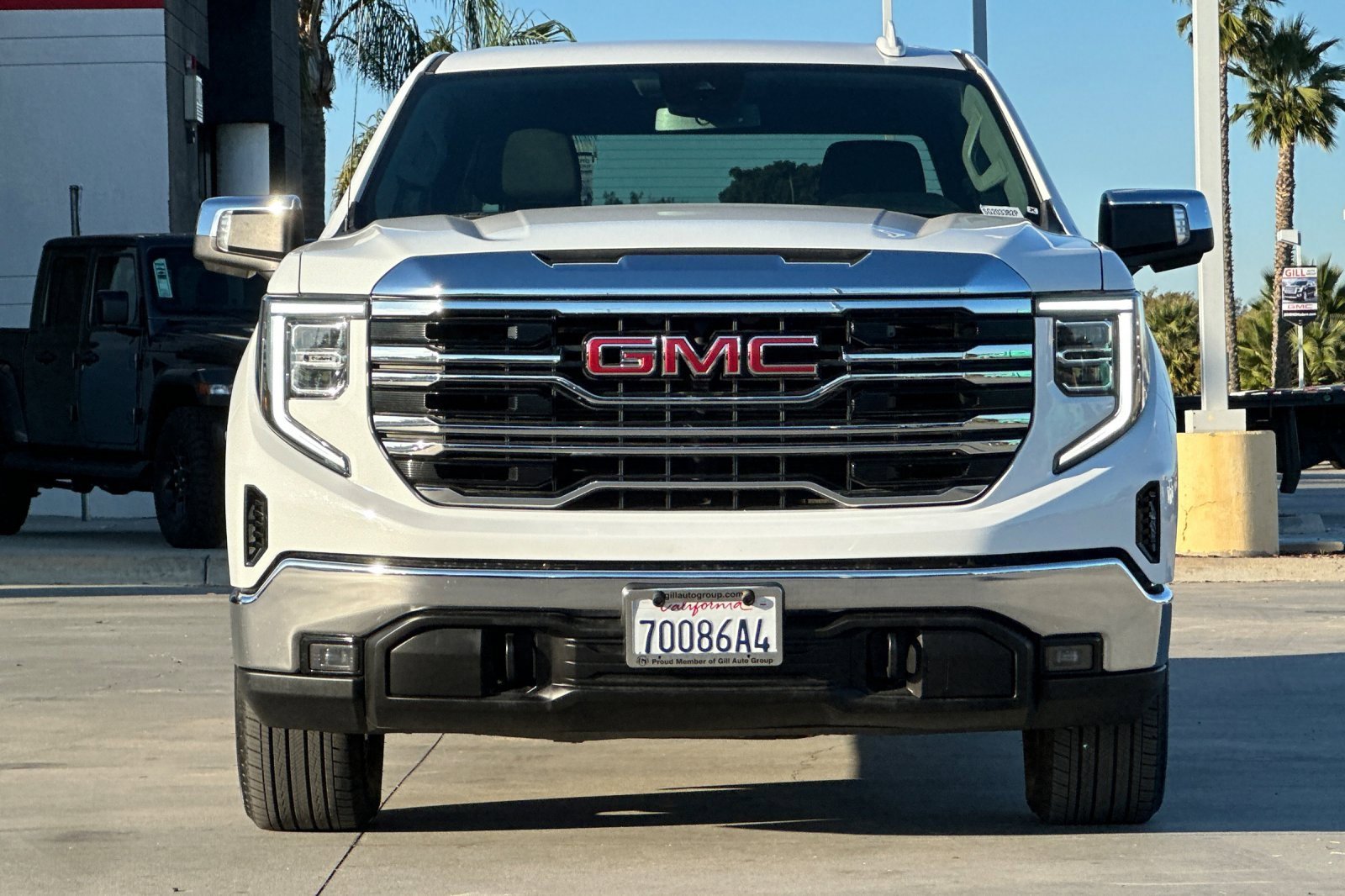 Used 2025 GMC Sierra 1500 SLT image 9