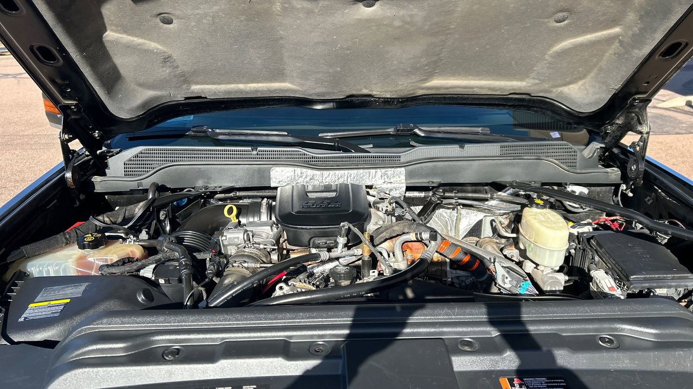 Used 2015 Chevrolet Silverado 2500 High Country w/ Duramax Plus Package image 12