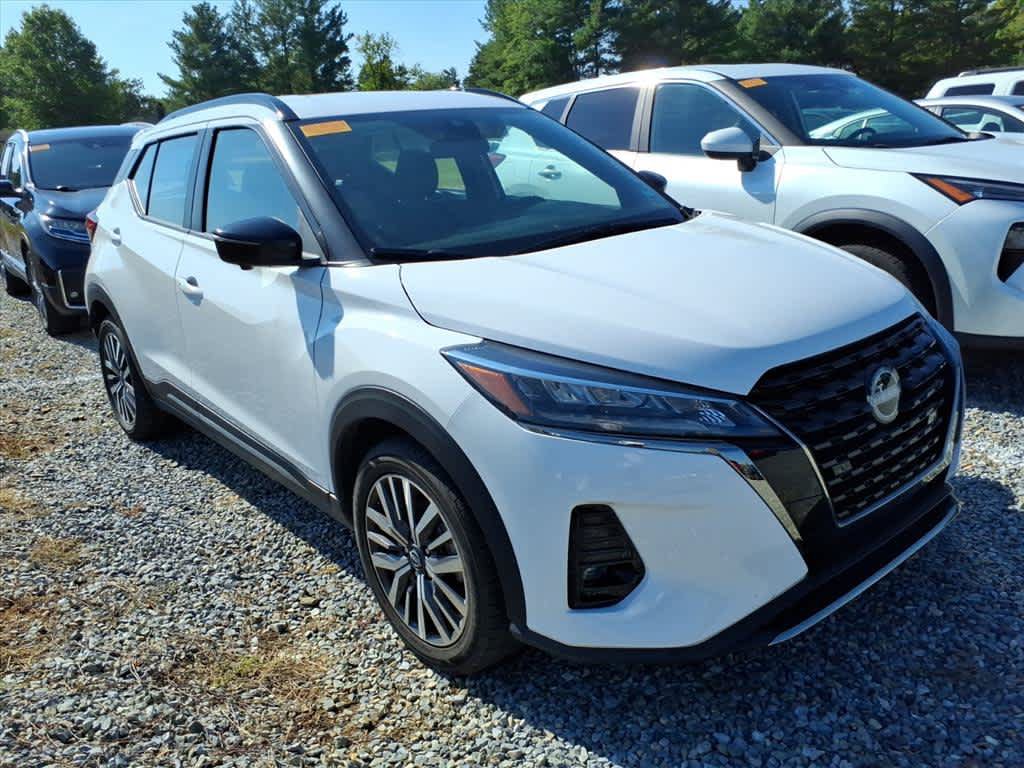 Used 2024 Nissan Kicks SR FWD image 13