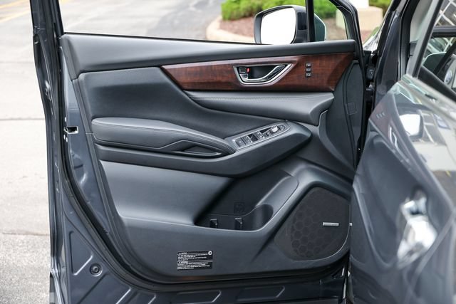 Used 2023 Subaru Ascent Touring AWD/4WD image 4