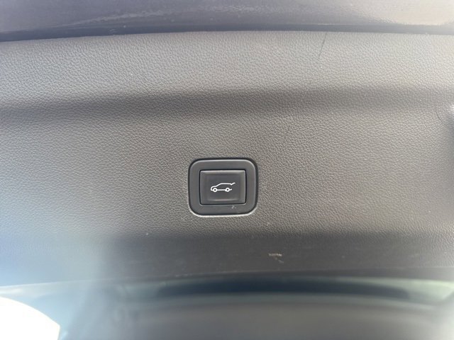 Used 2021 Chevrolet Tahoe Z71 image 6