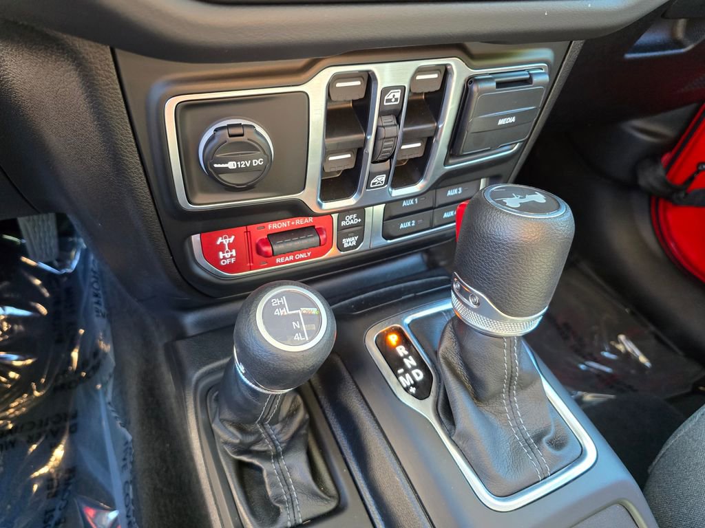 Certified 2026 Jeep Wrangler Unlimited Rubicon image 28