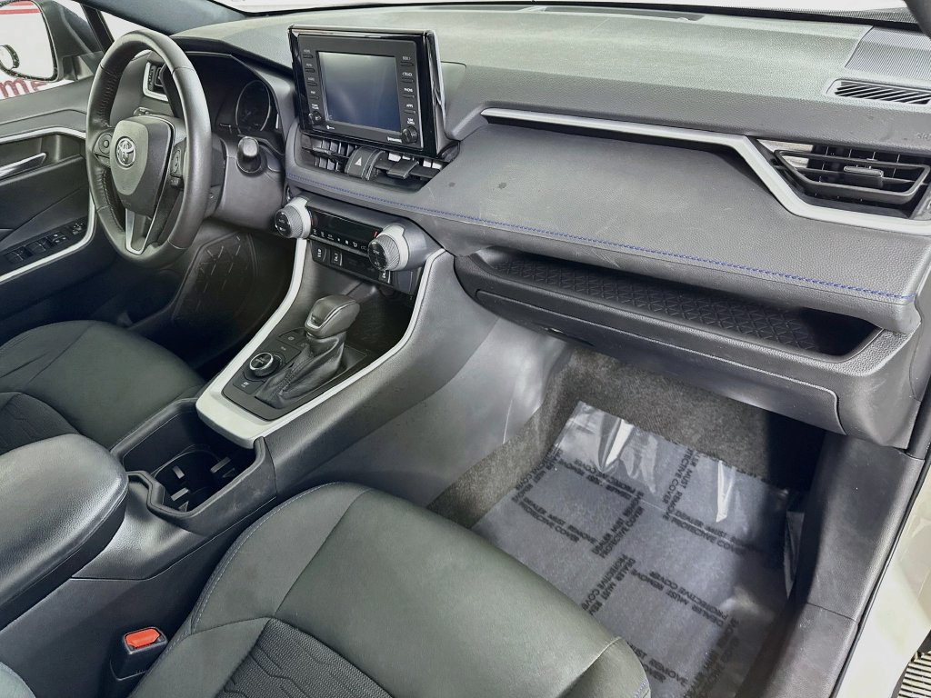 Certified 2022 Toyota RAV4 SE w/ SE Grade Weather Package AWD/4WD image 30