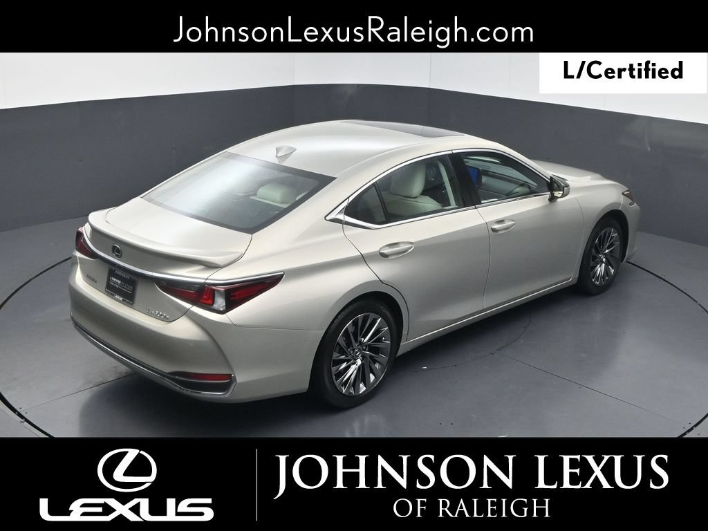 Used 2025 Lexus ES 300h w/ Technology Package FWD image 28