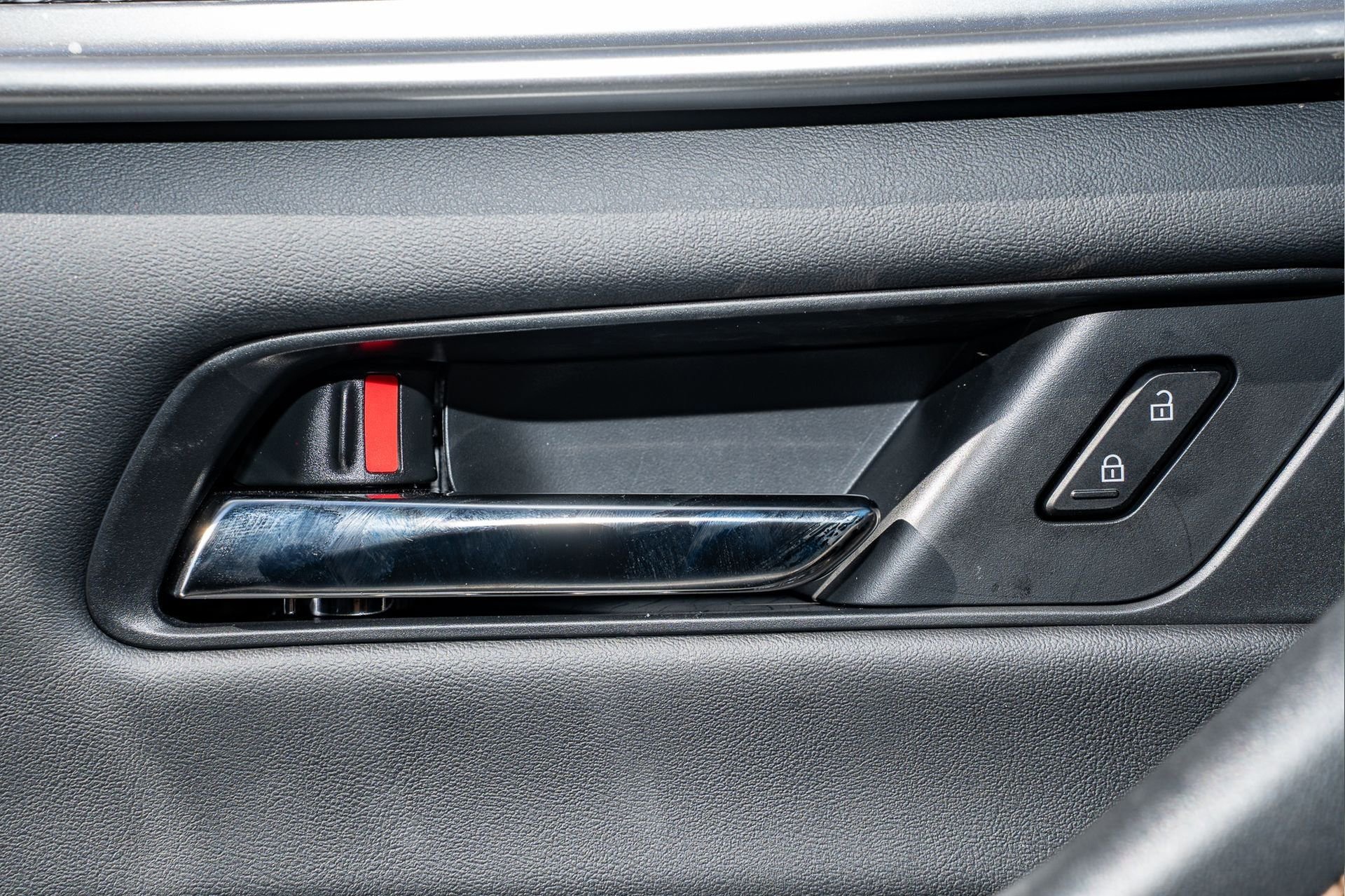 Used 2025 MAZDA CX-90 3.3 Turbo S w/ Premium Package image 30