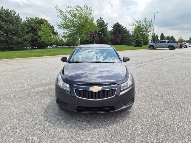 Used 2014 Chevrolet Cruze LT FWD video 2