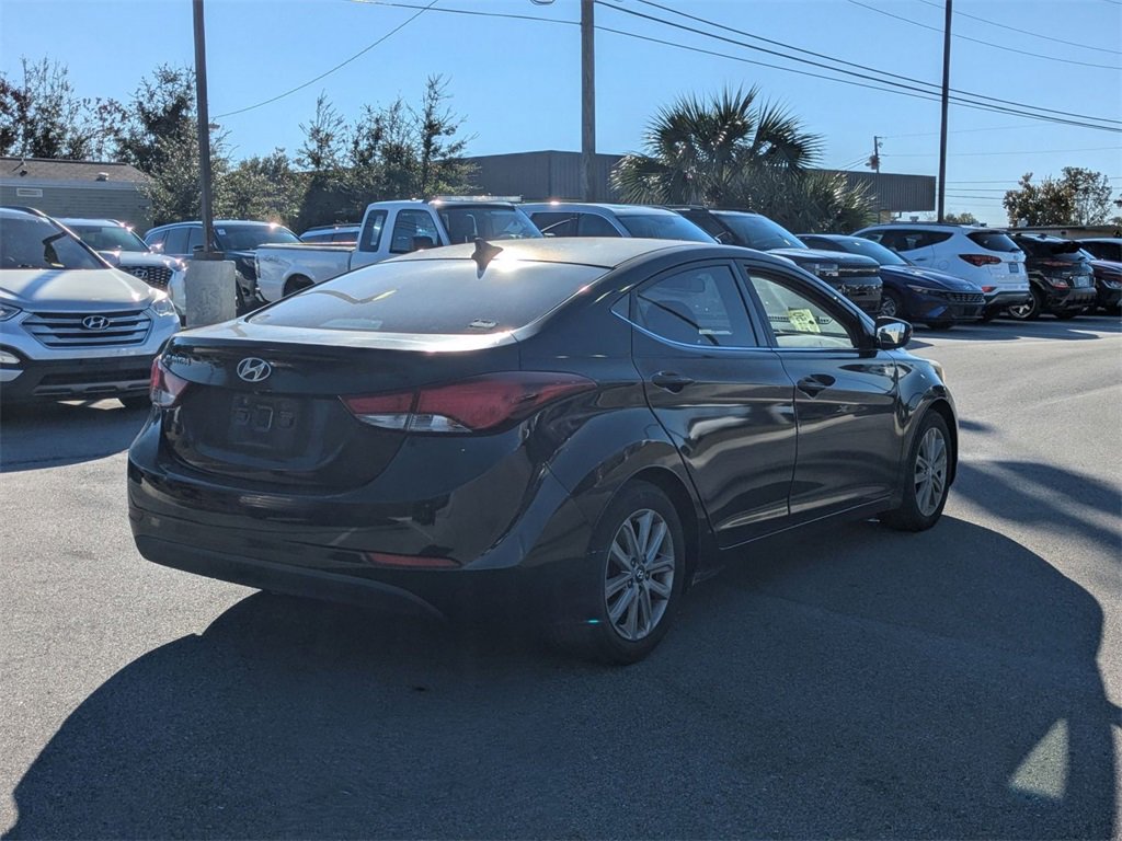 Used 2015 Hyundai Elantra SE w/ Option Group 03 image 5