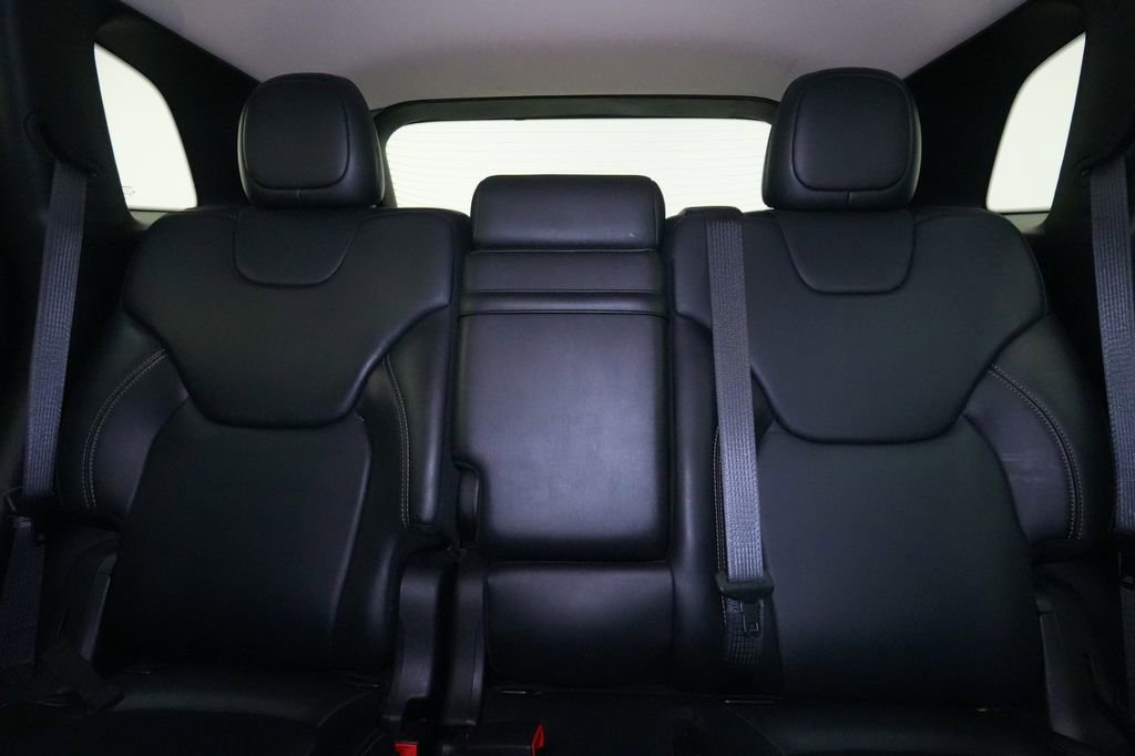Used 2018 Jeep Cherokee Limited image 17