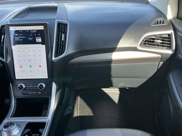 Used 2024 Ford Edge SEL image 18