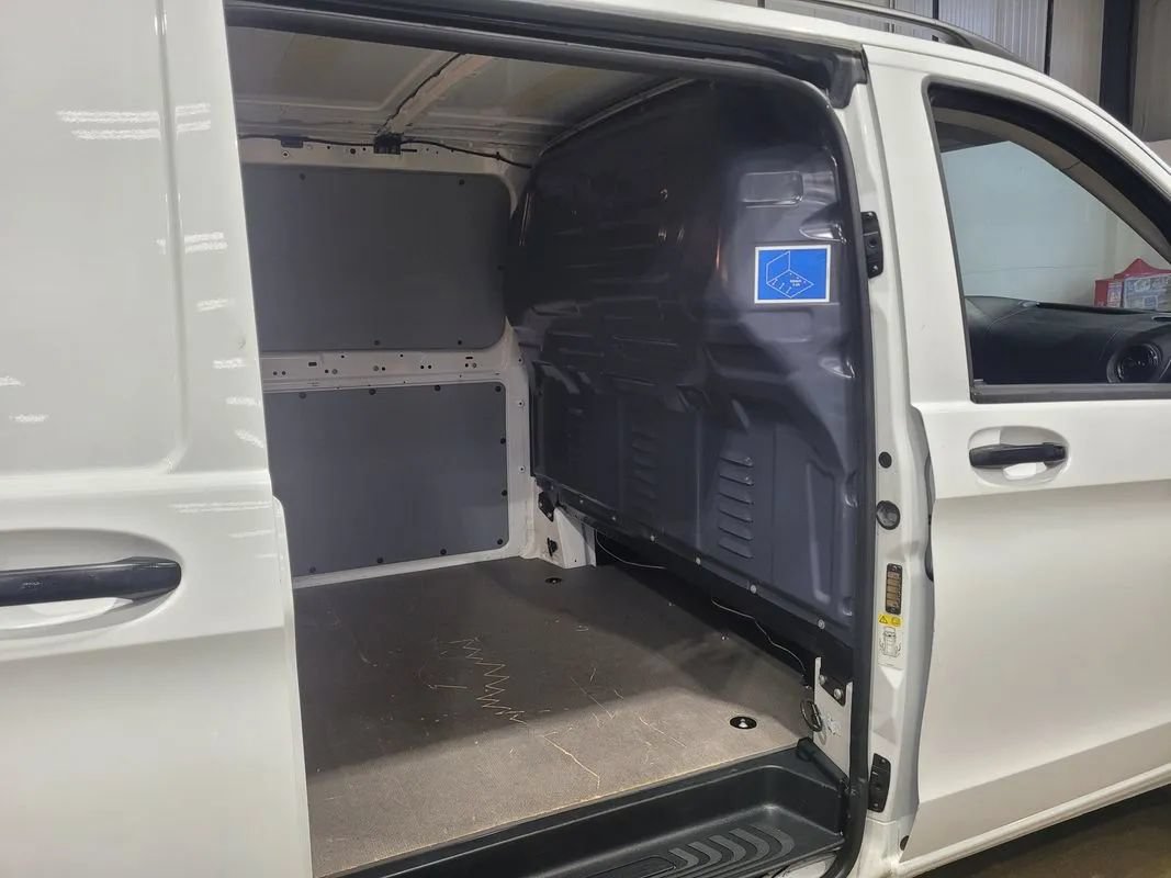 Used 2022 Mercedes-Benz Metris image 21