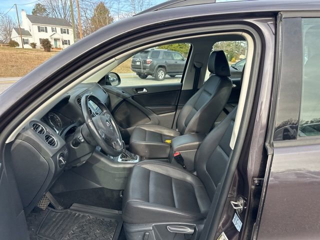 Used 2016 Volkswagen Tiguan SE FWD image 9