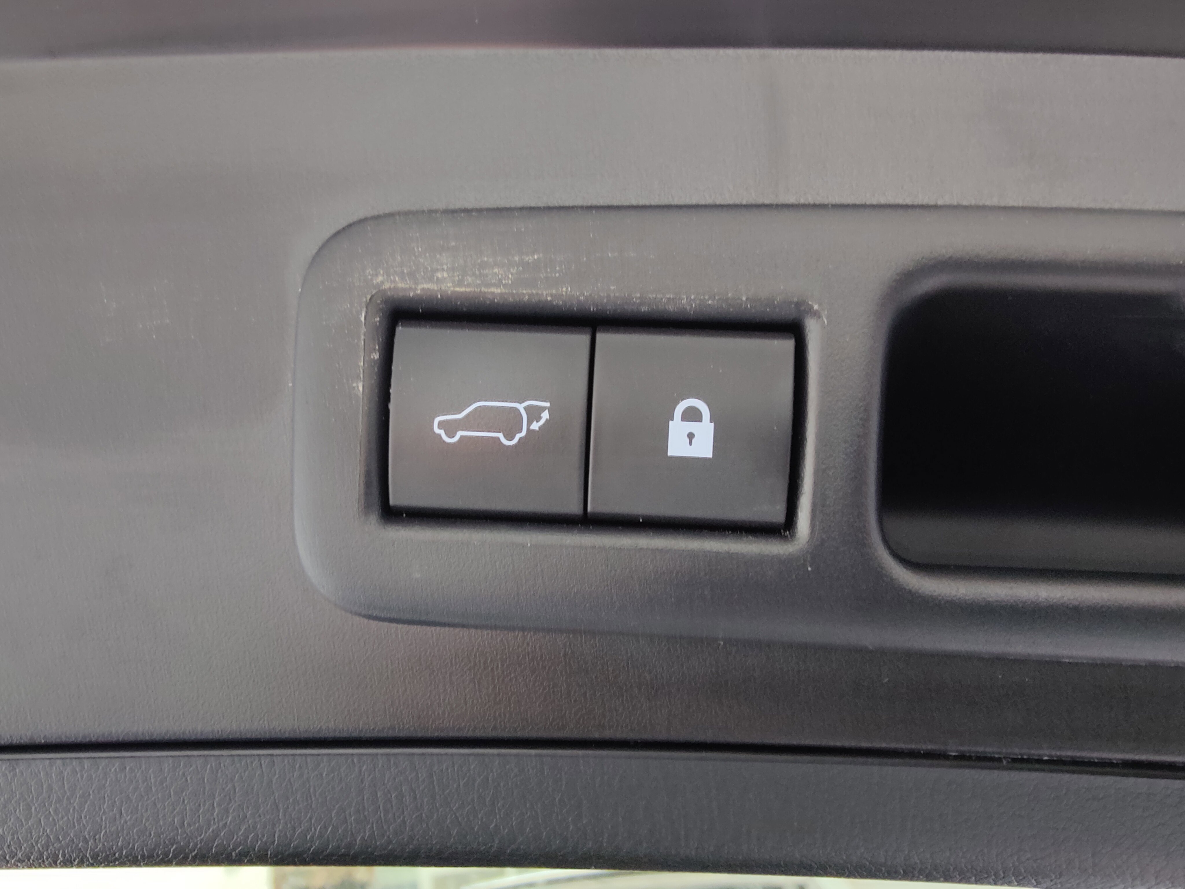 Used 2021 Lexus UX 250h w/ Premium Package image 19