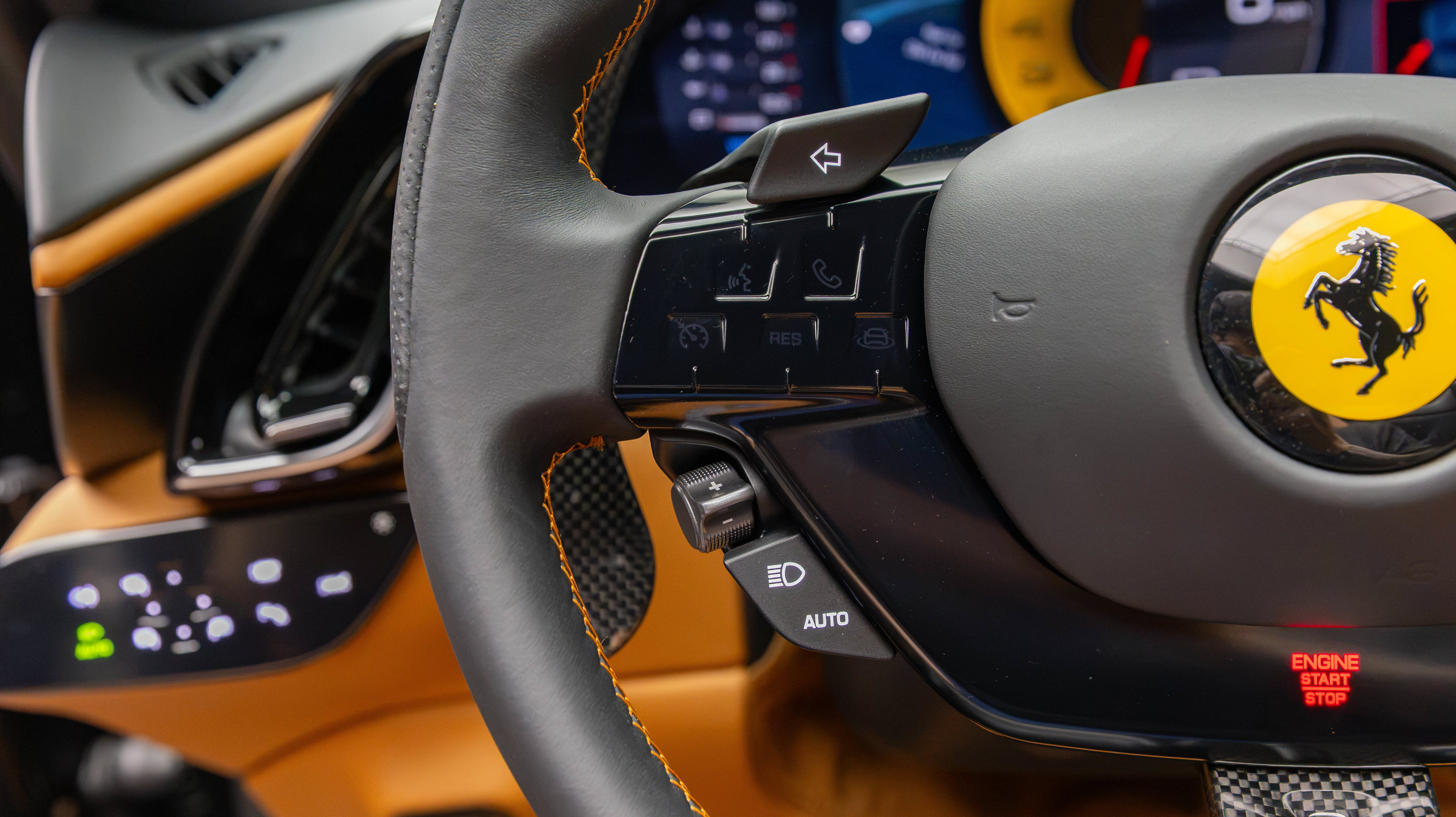 Certified 2025 Ferrari Roma Spider RWD image 21