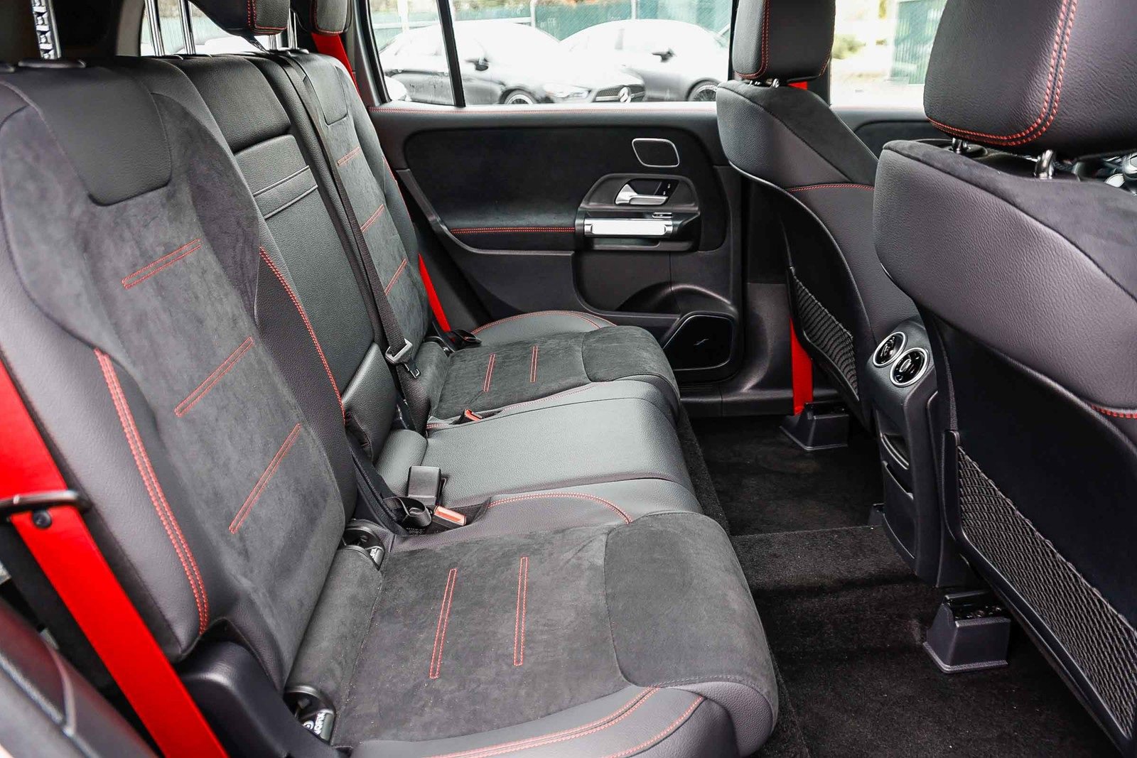 New 2026 Mercedes-Benz GLB 35 AMG 4MATIC image 18