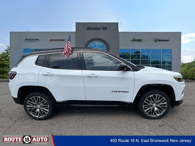 Used 2024 Jeep Compass Limited w/ Elite Group AWD/4WD image 6