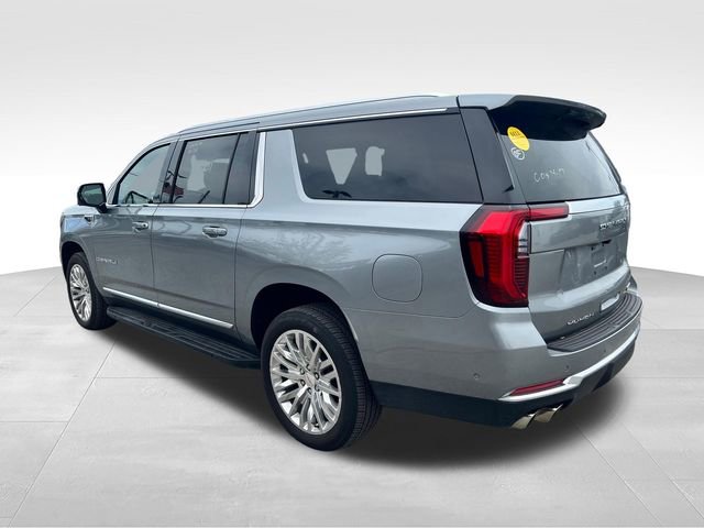 Used 2025 GMC Yukon XL Denali AWD/4WD image 7