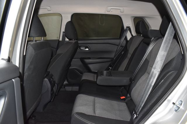 Used 2025 Nissan Rogue SV image 30