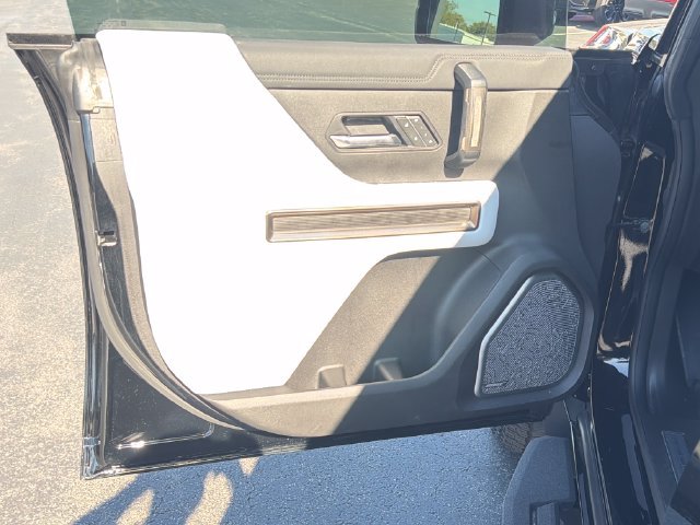 Used 2025 GMC Hummer EV 3X AWD/4WD image 11