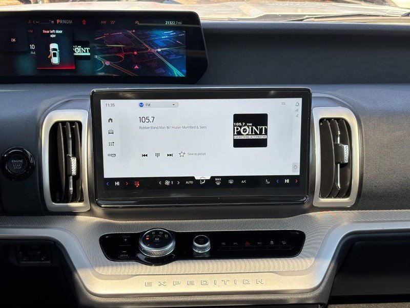 Used 2025 Ford Expedition Active image 16
