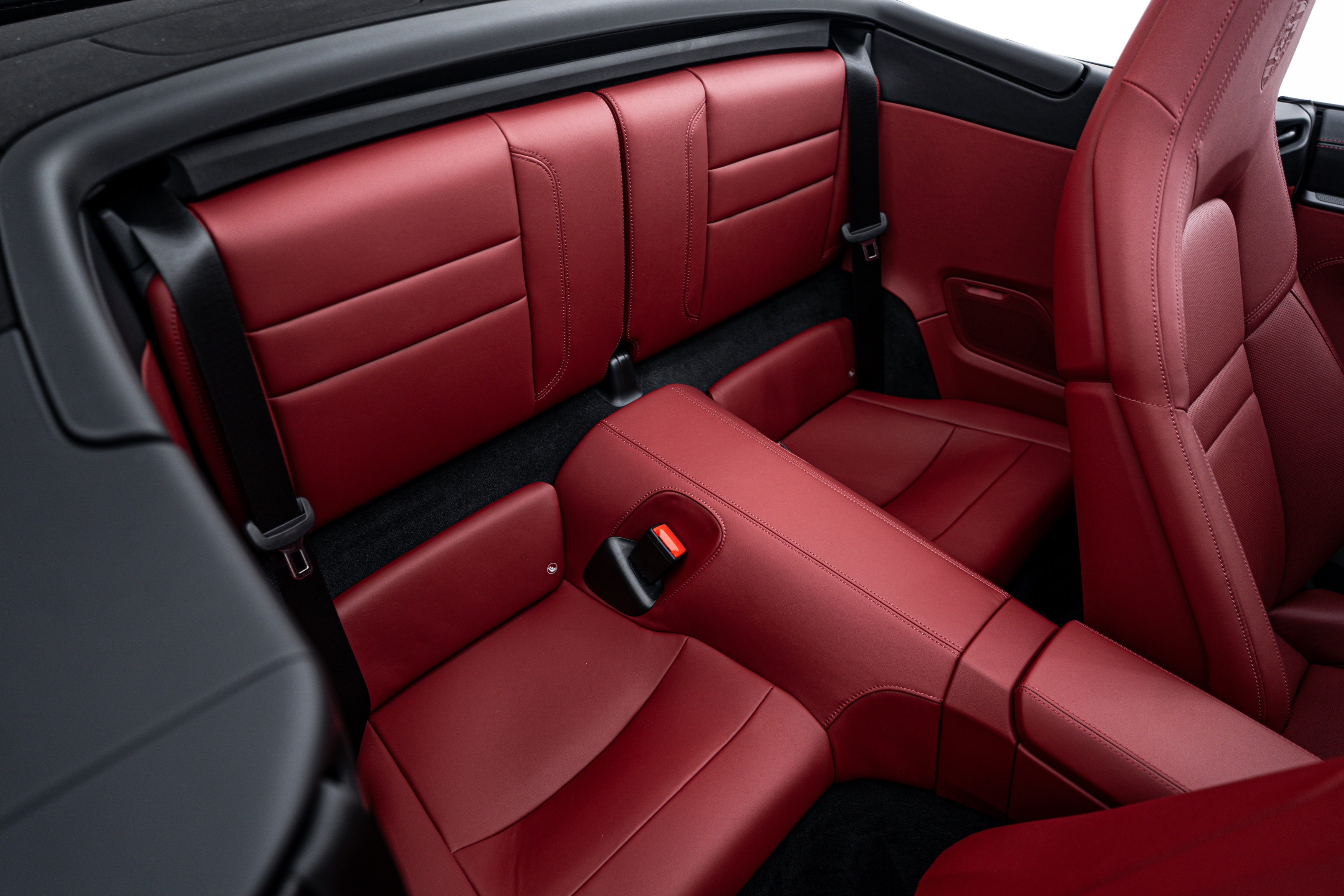 Certified 2024 Porsche 911 Carrera image 21