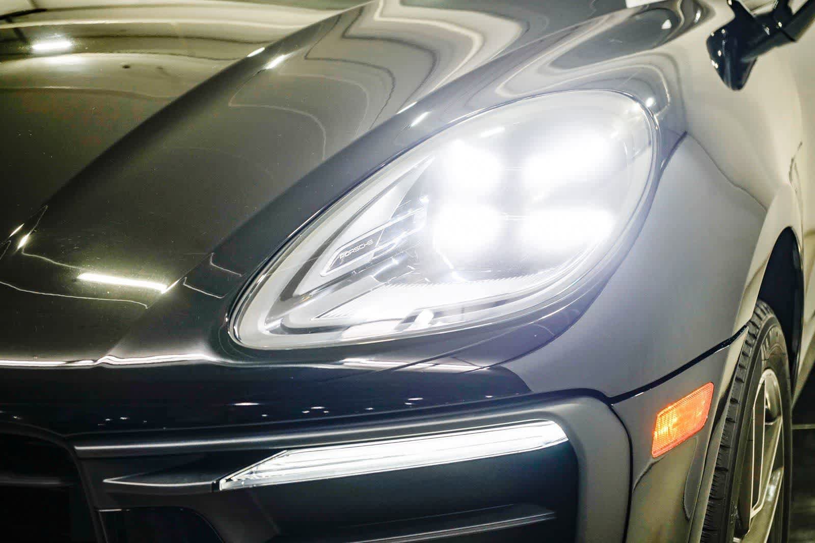 Used 2024 Porsche Macan image 7