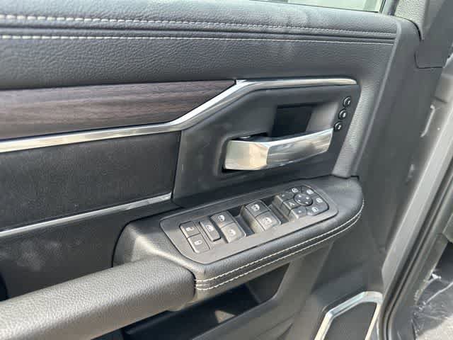 New 2026 RAM 3500 Laramie w/ Night Edition AWD/4WD image 8