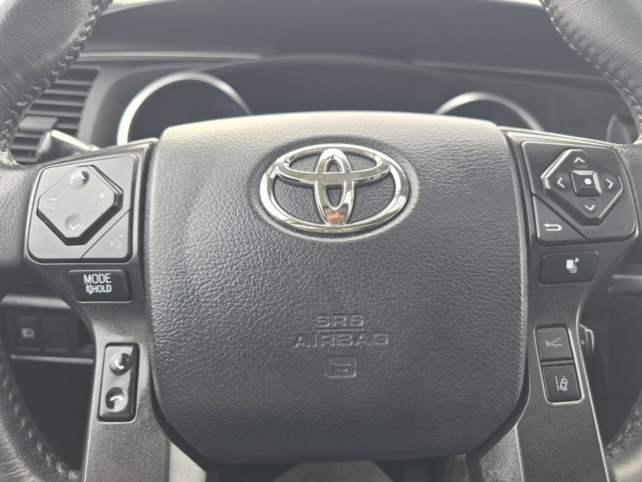 Used 2018 Toyota Sequoia TRD Sport image 27