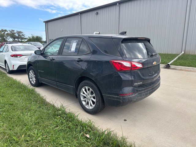 Used 2020 Chevrolet Equinox LS AWD/4WD image 2