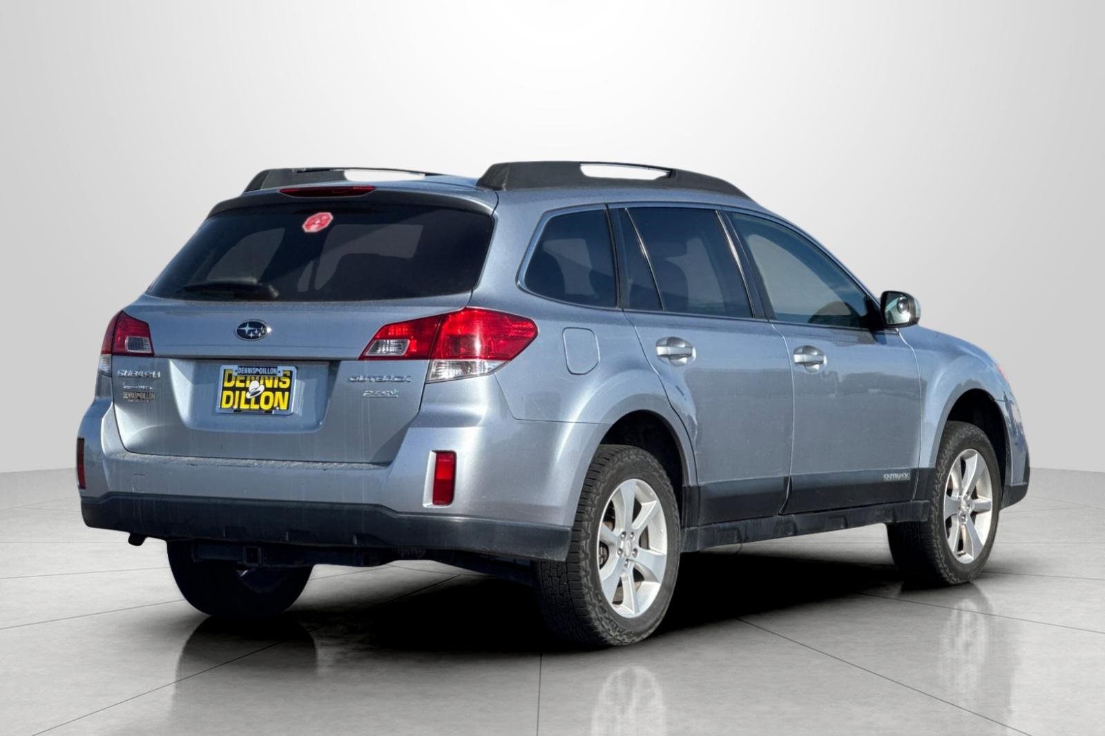 Used 2013 Subaru Outback 2.5i Premium w/ All-Weather Pkg image 4