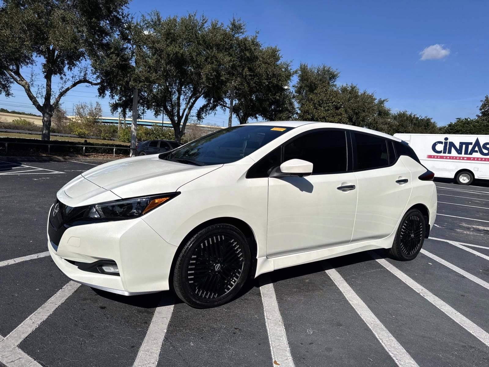 Used 2023 Nissan Leaf SV Plus image 5