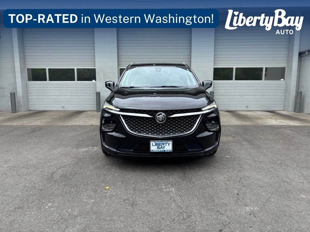Used 2023 Buick Enclave Avenir w/ Avenir Technology Package AWD/4WD image 2