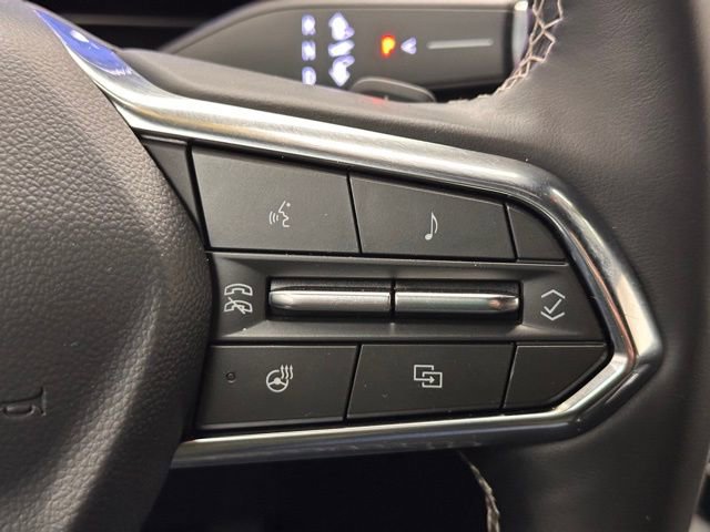 Used 2025 Chevrolet Traverse LT AWD/4WD image 12