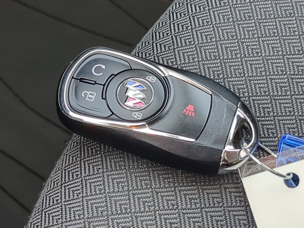 Used 2023 Buick Encore GX Select AWD/4WD image 38