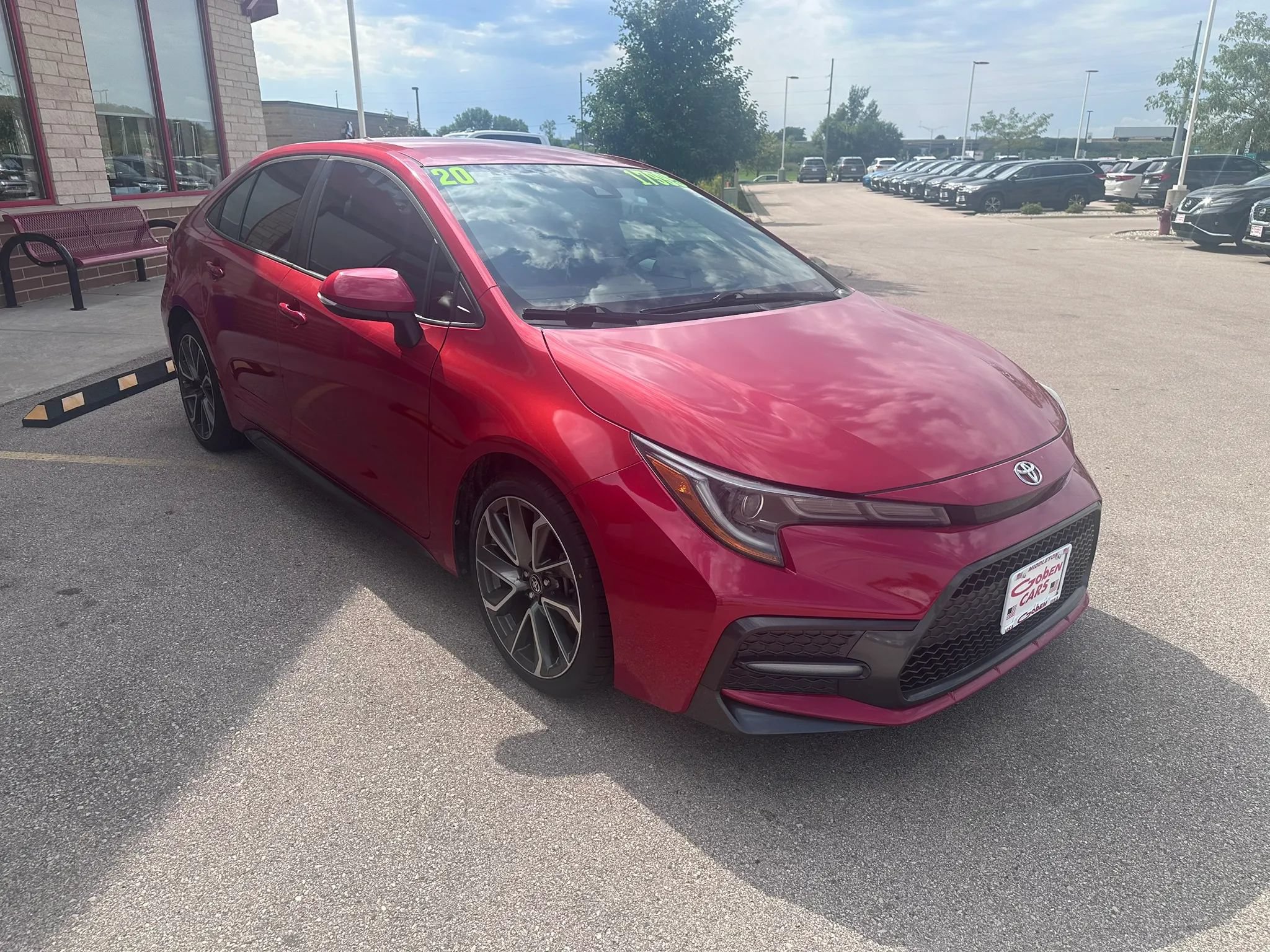Used 2020 Toyota Corolla SE FWD image 3