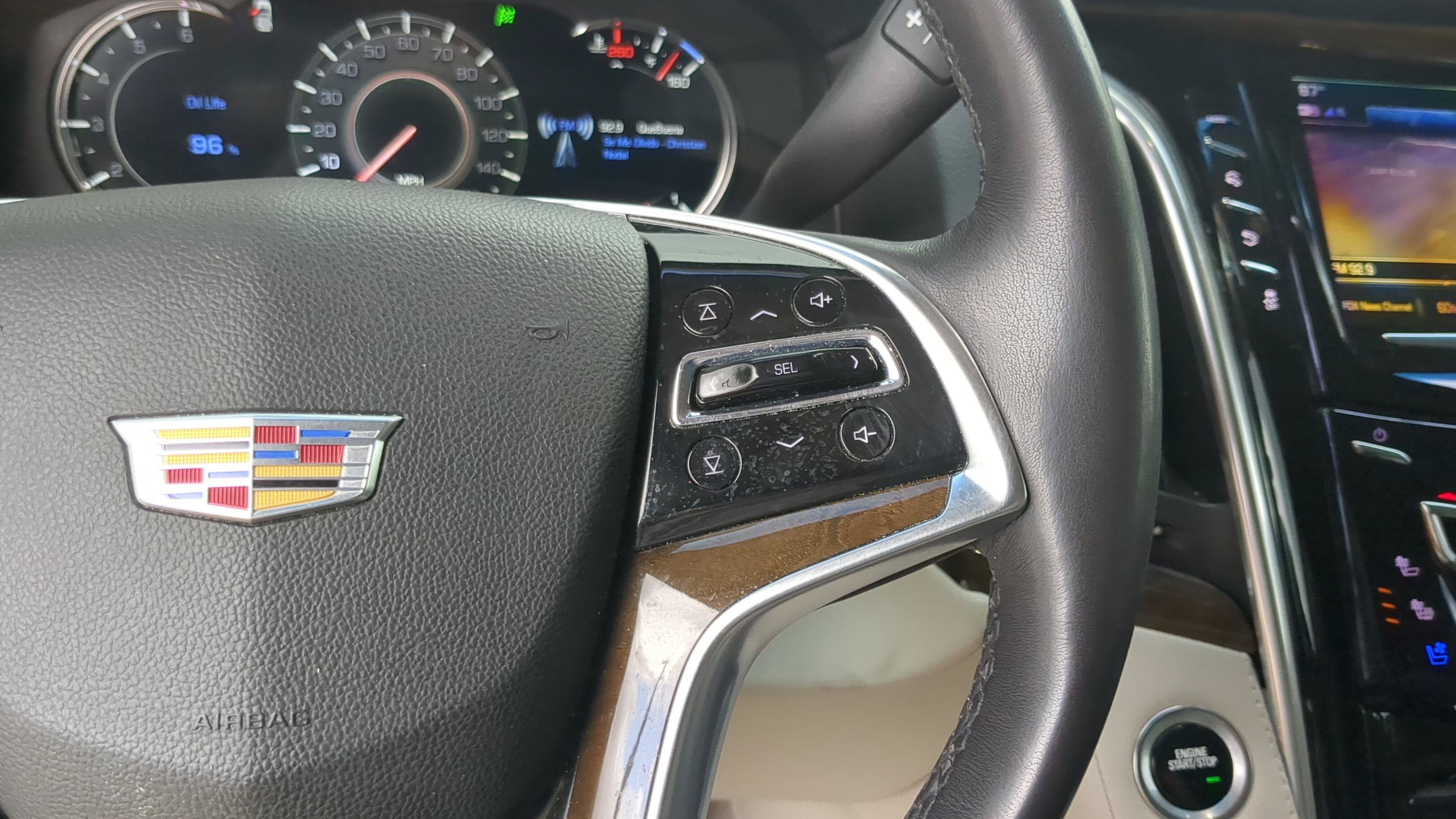 Used 2019 Cadillac Escalade Premium Luxury AWD/4WD image 14