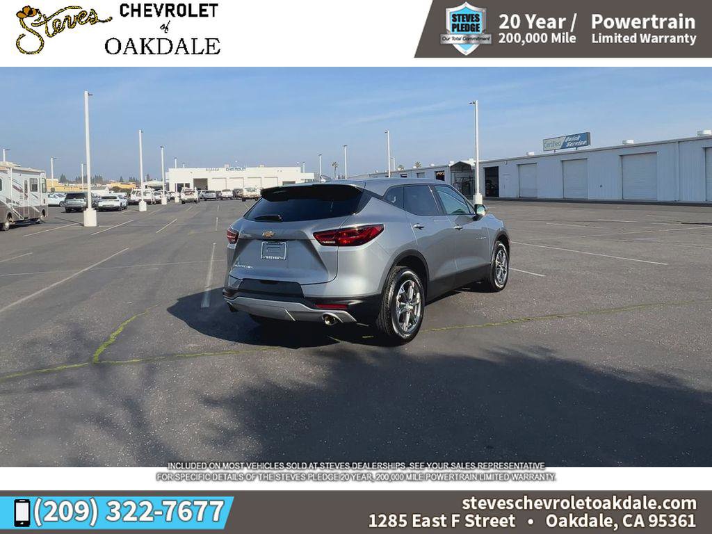 Used 2025 Chevrolet Blazer LT w/ Driver Confidence Package image 11