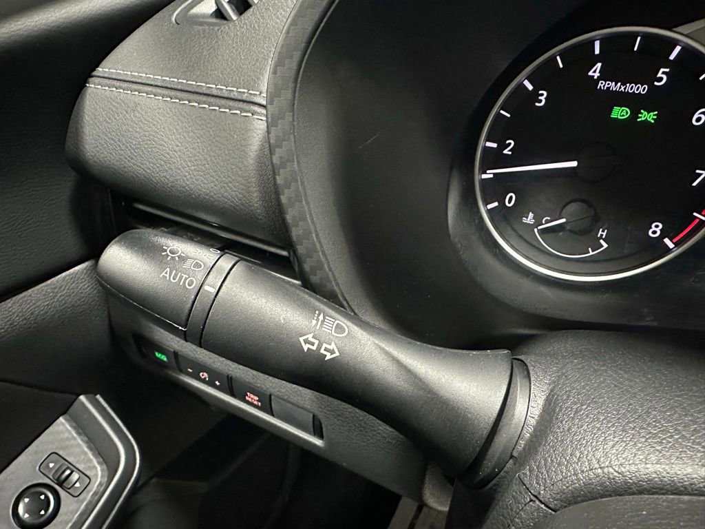 Used 2025 Nissan Sentra SV image 21