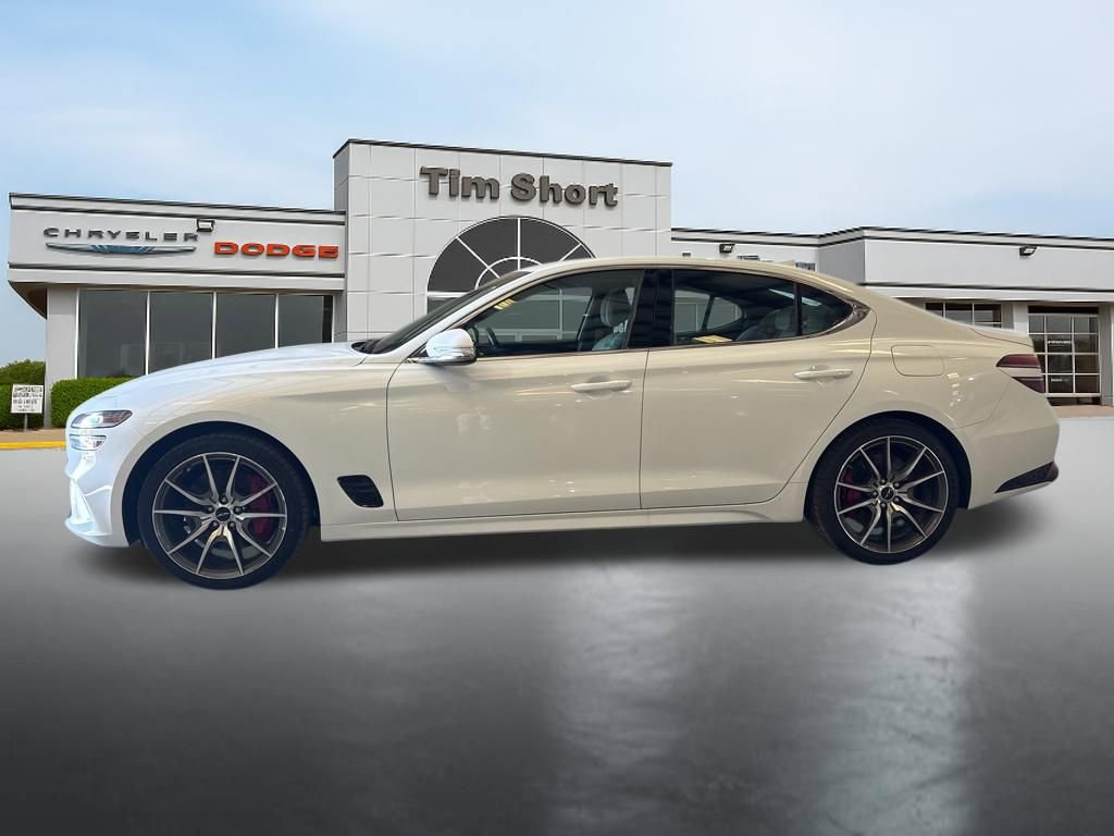 Used 2025 Genesis G70 2.5T image 2