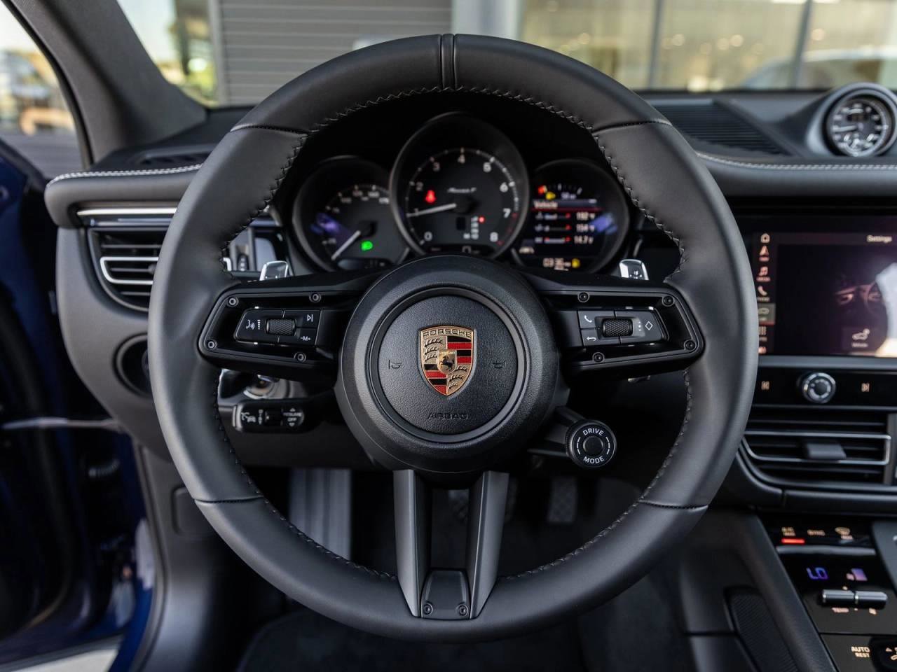 New 2026 Porsche Macan Turbo image 78