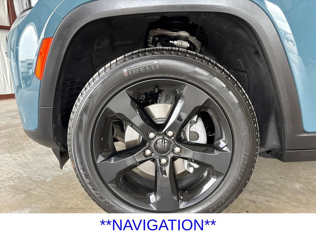 Used 2026 Jeep Grand Cherokee Limited w/ Limited Altitude Package AWD/4WD image 9