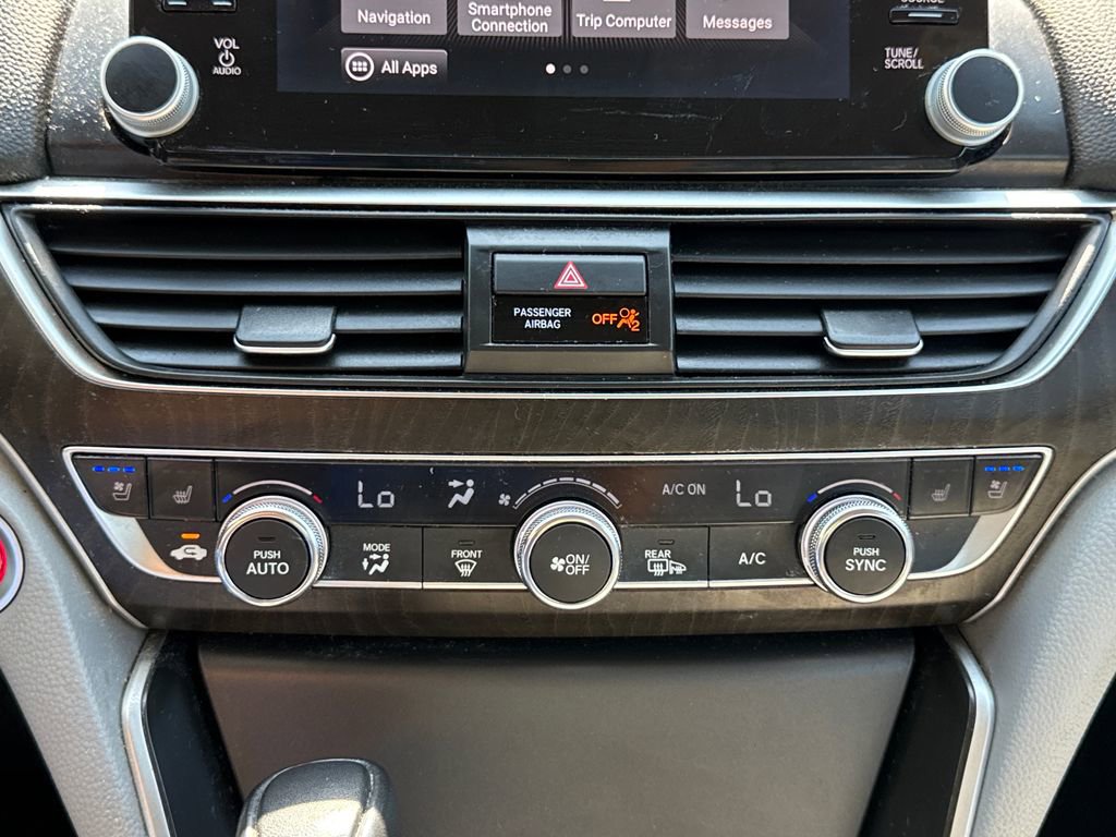 Used 2018 Honda Accord Touring image 23