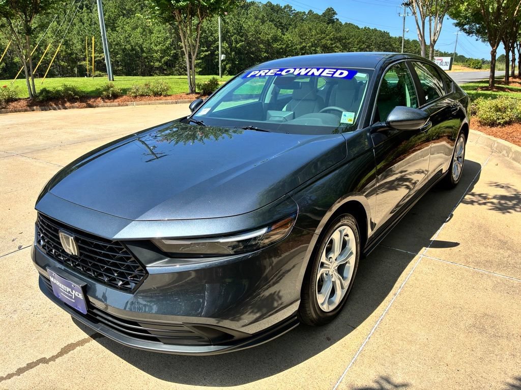 Used 2025 Honda Accord LX image 7